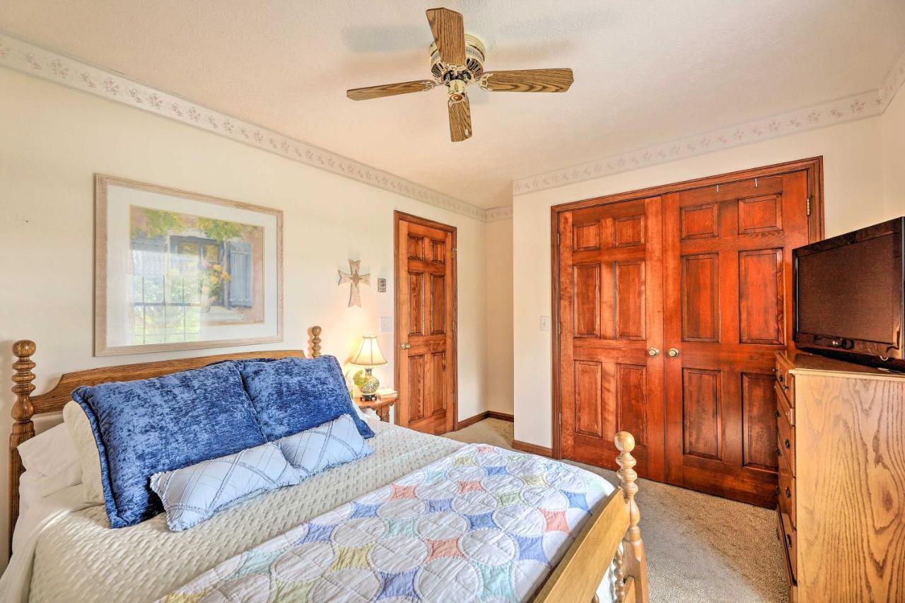Villa Charming Williamstown Retreat With Private Yard Exterior foto
